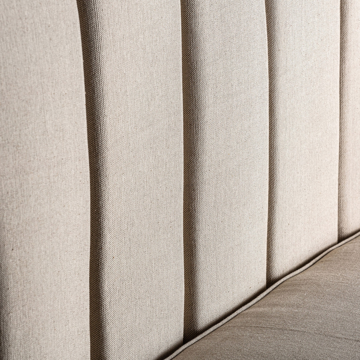   White Linen Sofa | Oroa.com