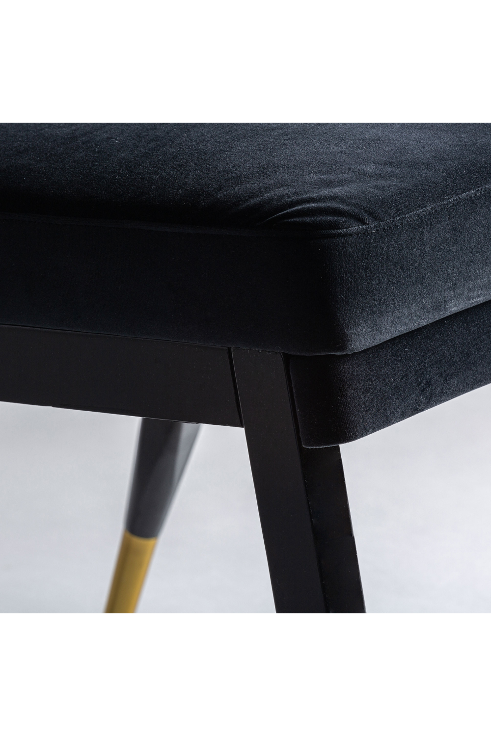 Black Velvet Accent Chair | Vical Home Trun | Oroatrade.com