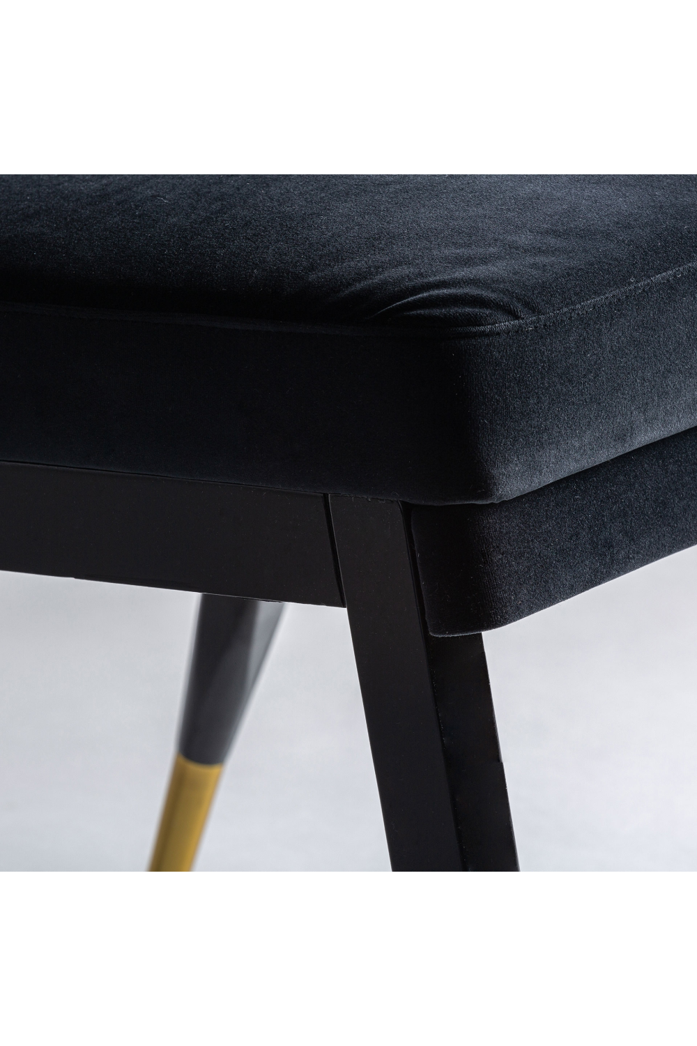 Black Velvet Dining Chair | Vical Home Trun | Oroa.com