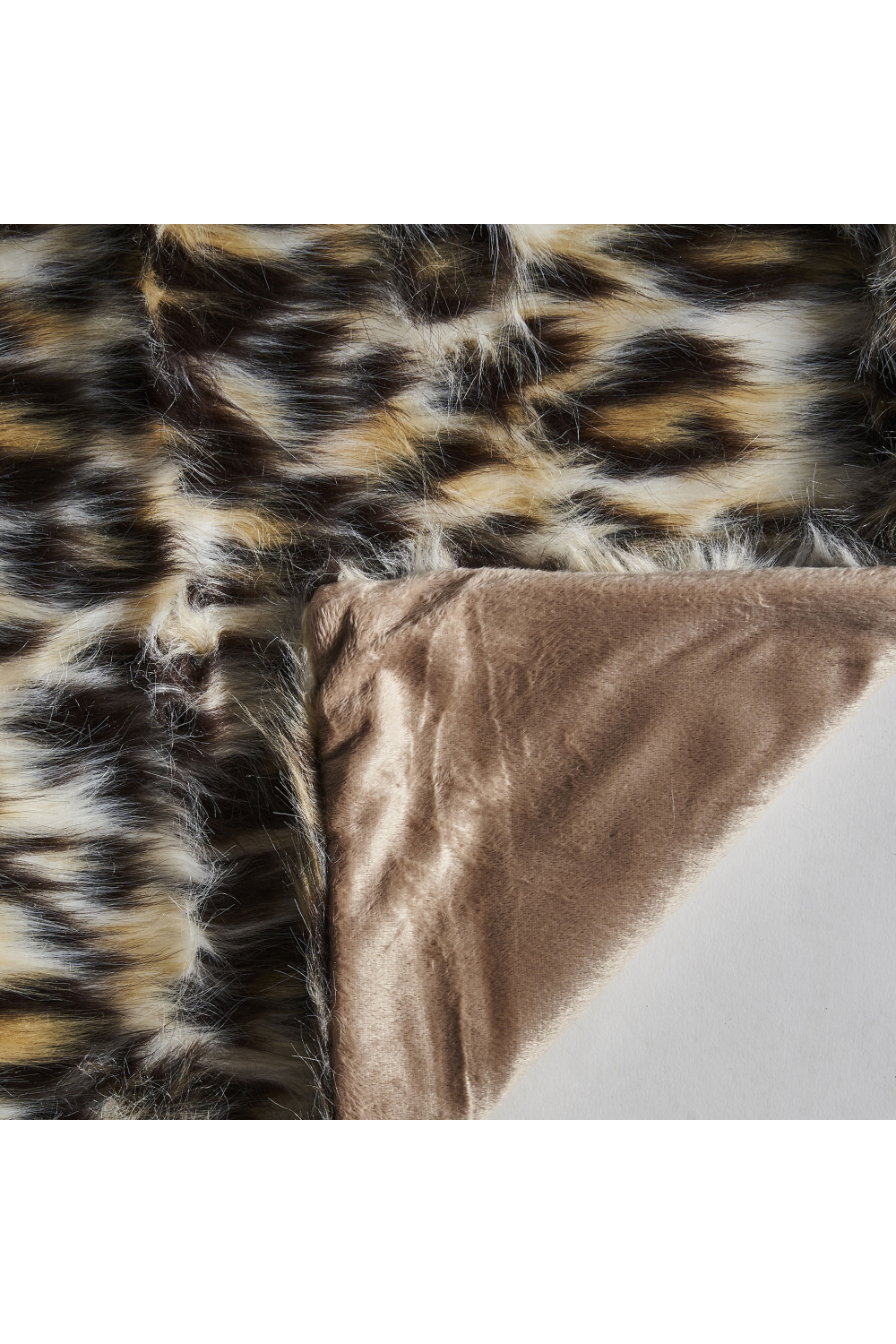 Animal Print Microfiber Throw Blanket | Vical Home Tiger | Oroatrade.com