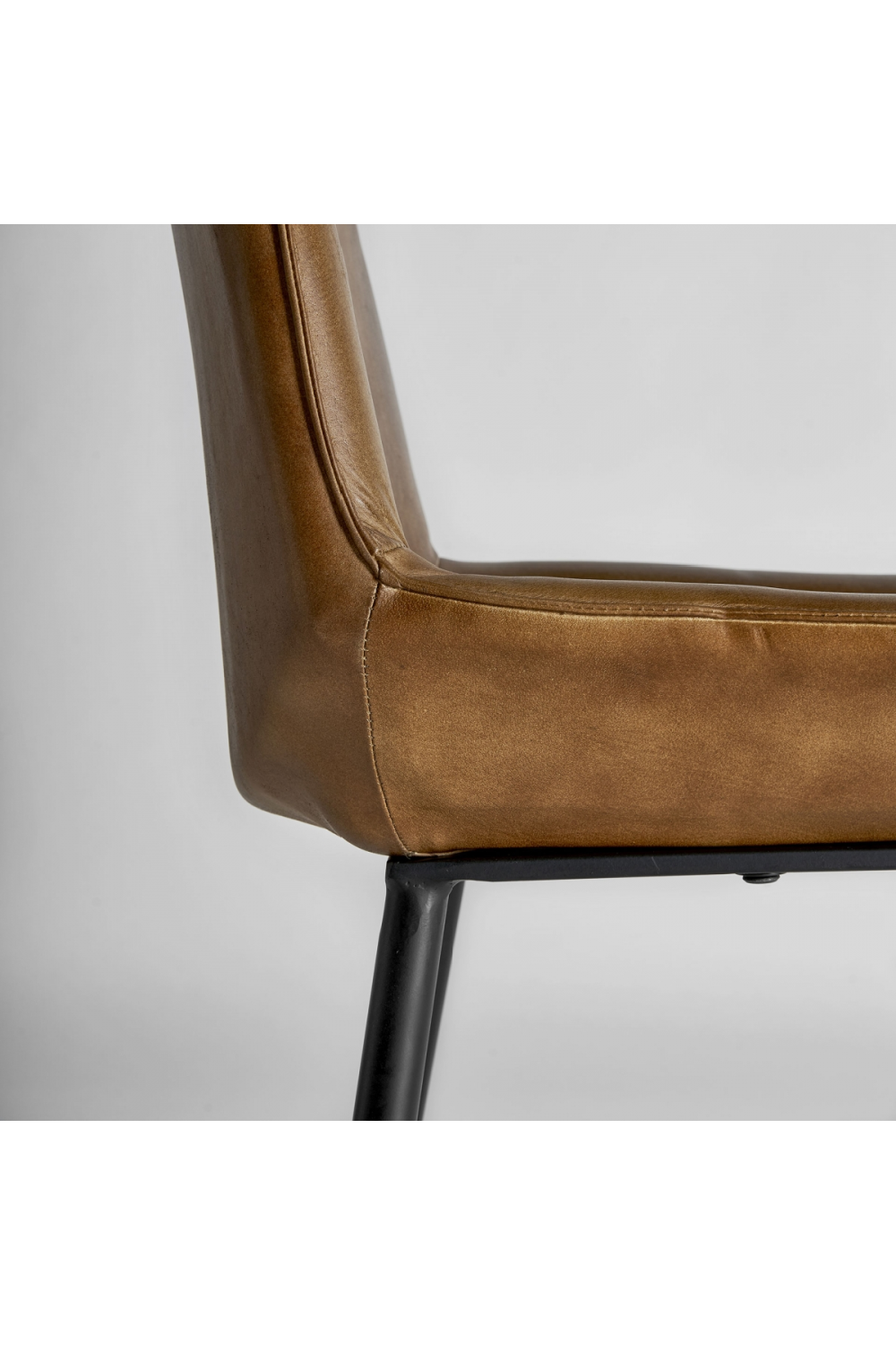 Camel Leather Accent Chair | Vical Home Morton | Oroatrade.com