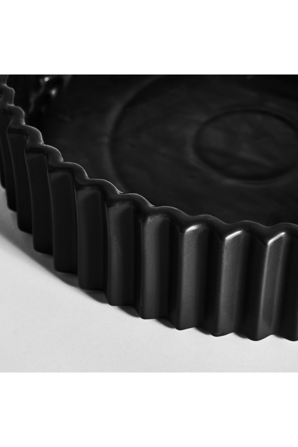 Black Fluted Ceramics Decor | Vical Home Plissé | Oroa.com