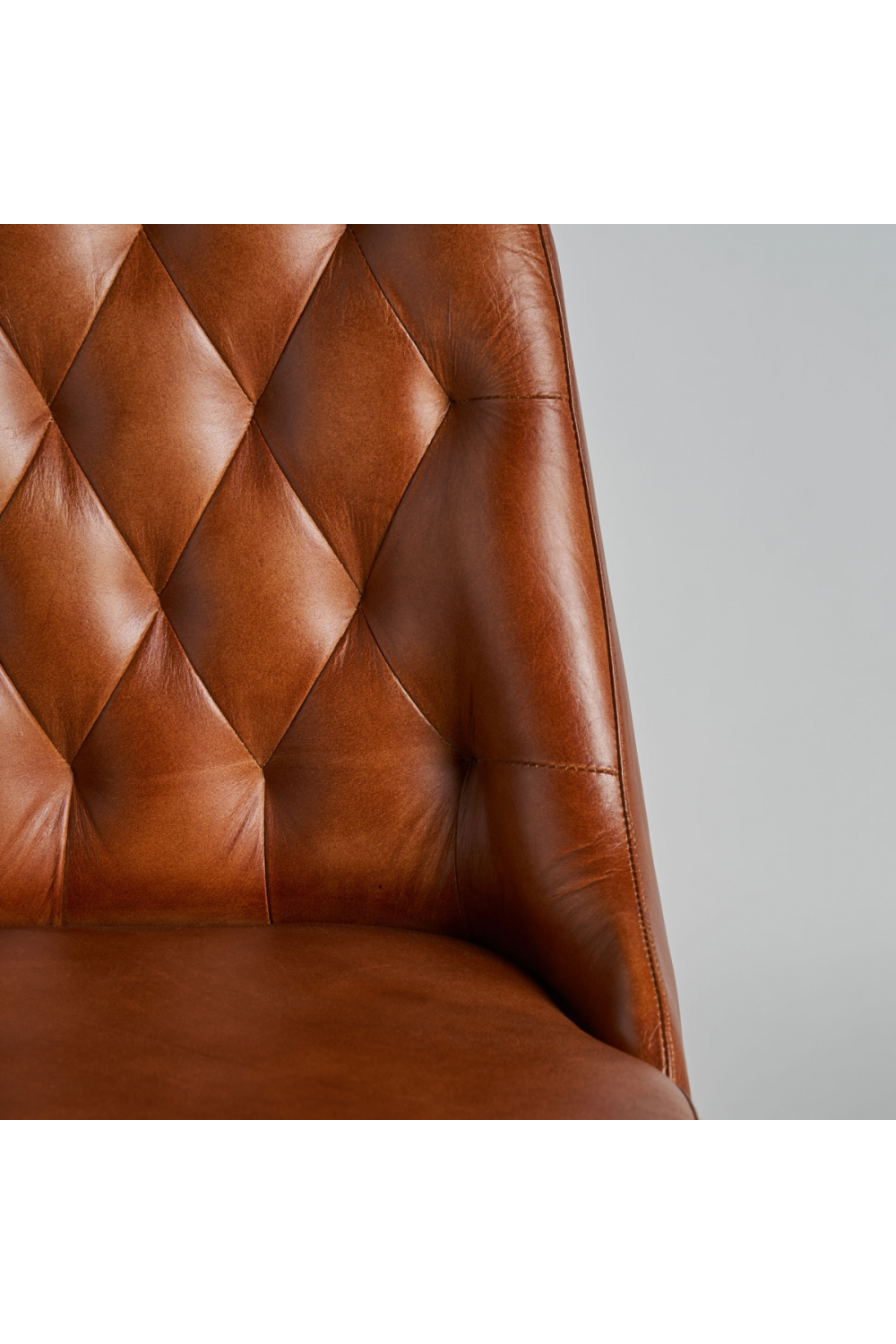 Brown Leather Tufted Accent Chair | Vical Home Dexter | Oroatrade.com