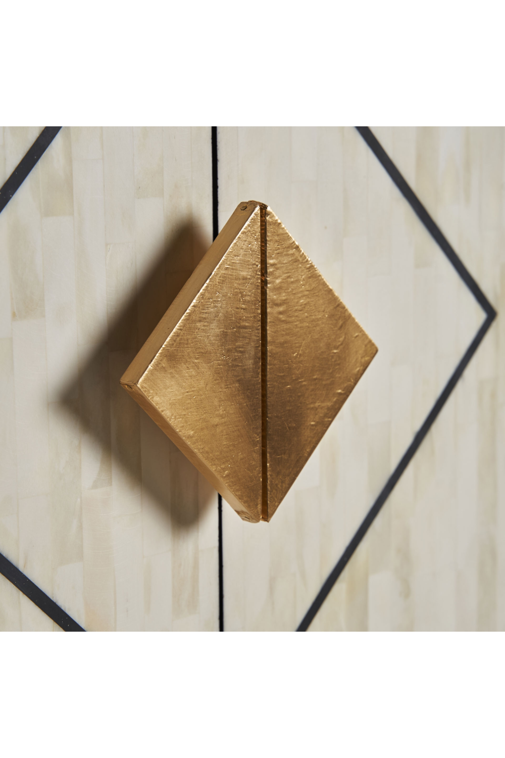 Bone-Detailed Modern Cabinet | Vical Home Charmes | Oroa.com