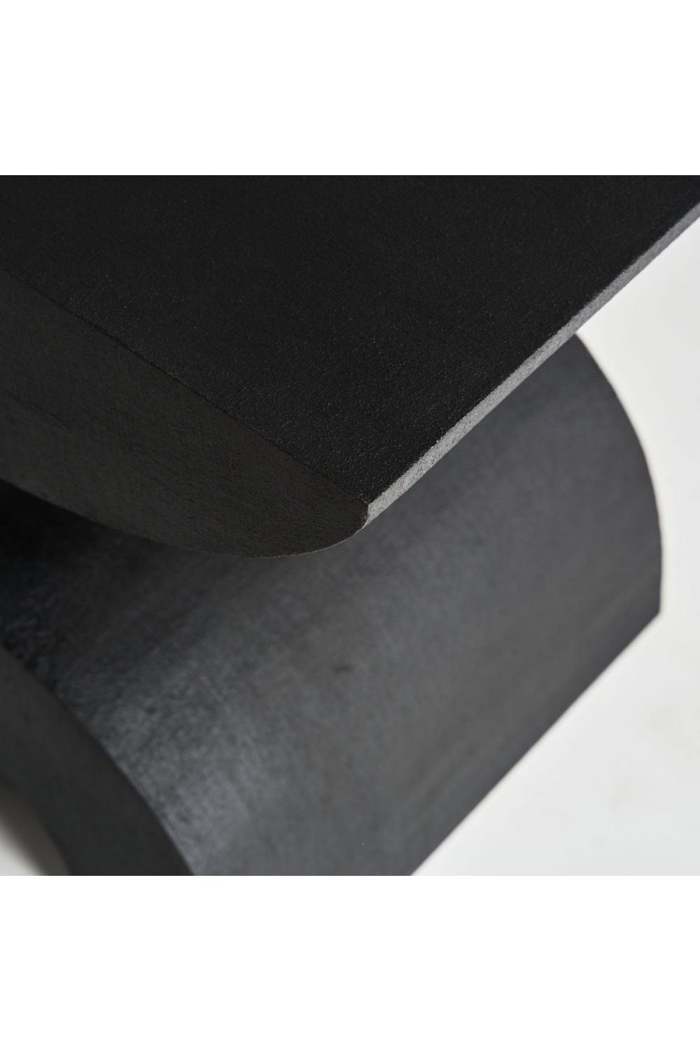   Black Concrete Side Table | Oroa.com