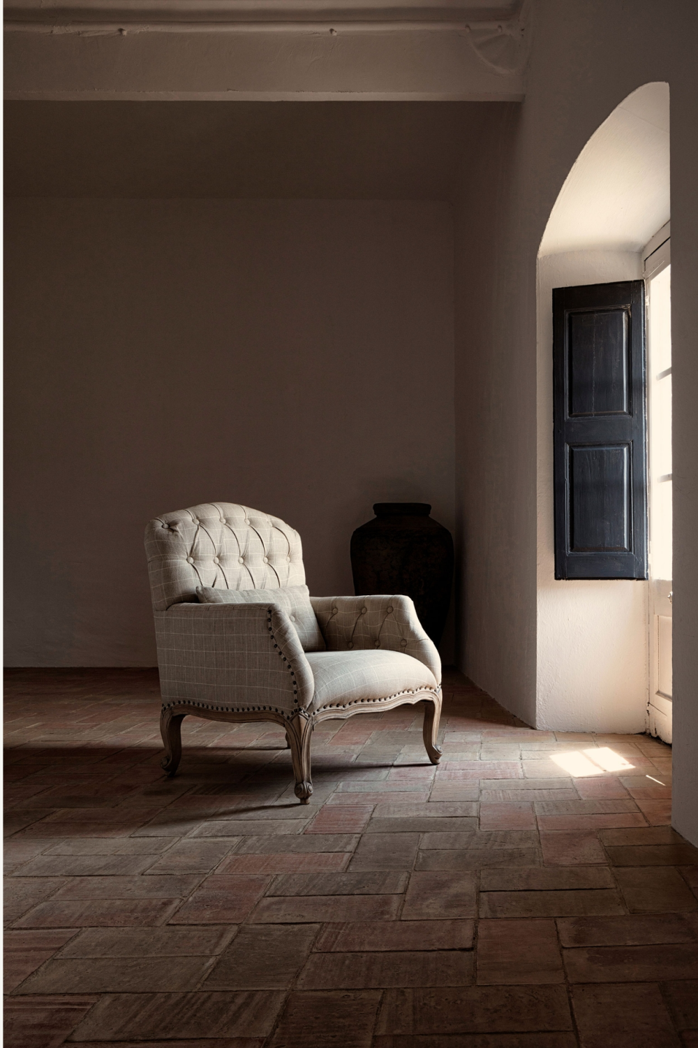 Beige Tufted Armchair | Vical Home Morbier | Oroatrade.com