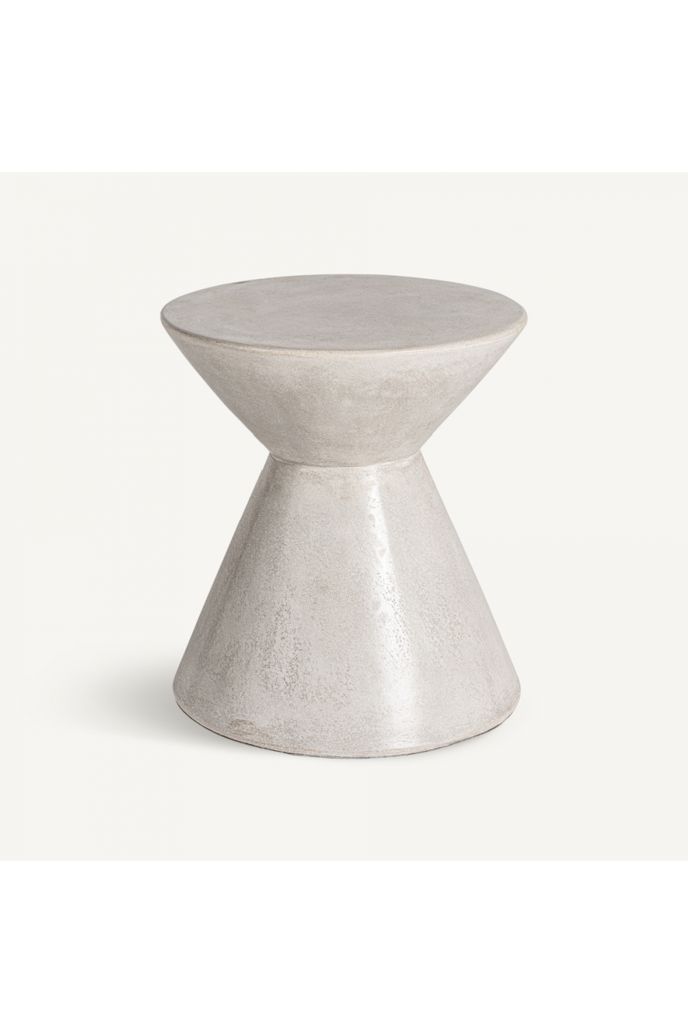 Cement Cone-Shaped Side Table | Vical Home Telfs | Oroa.com