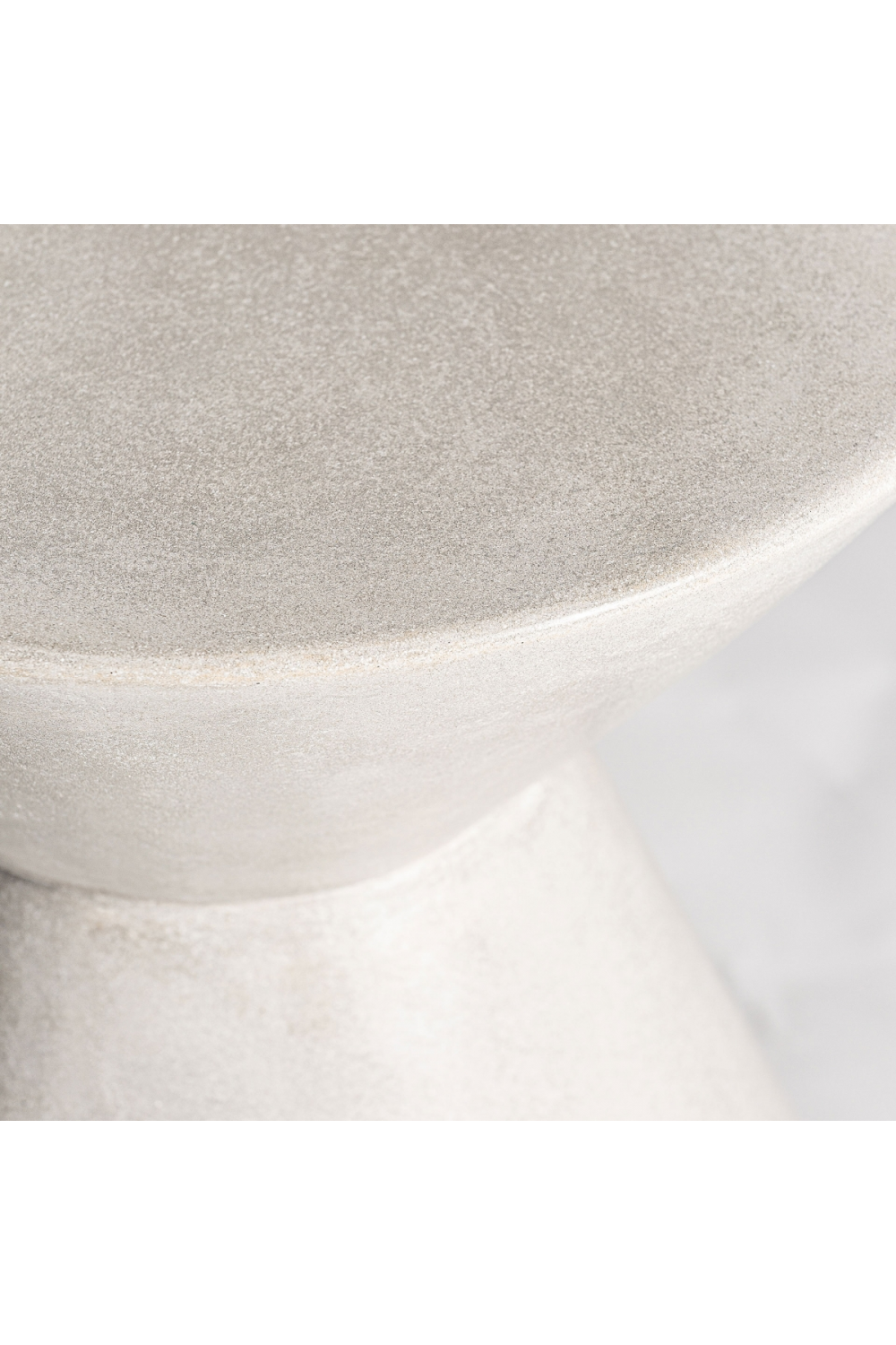 Cement Cone-Shaped Side Table | Vical Home Telfs | Oroa.com