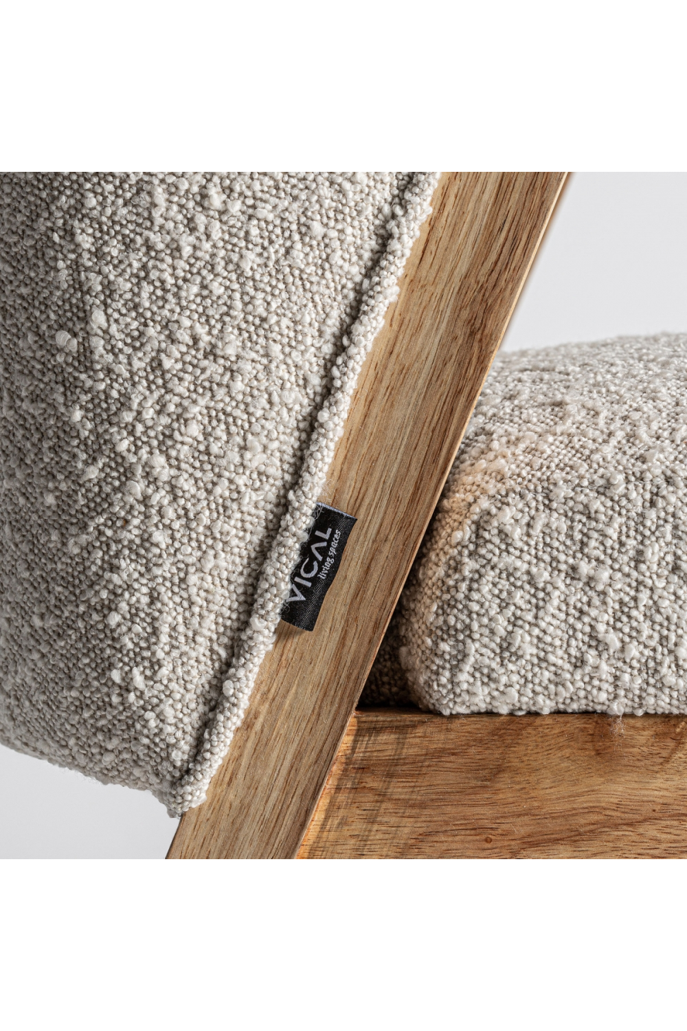 Pine Framed Bouclé Dining Chair | Vical Home Pratti | Oroa.com