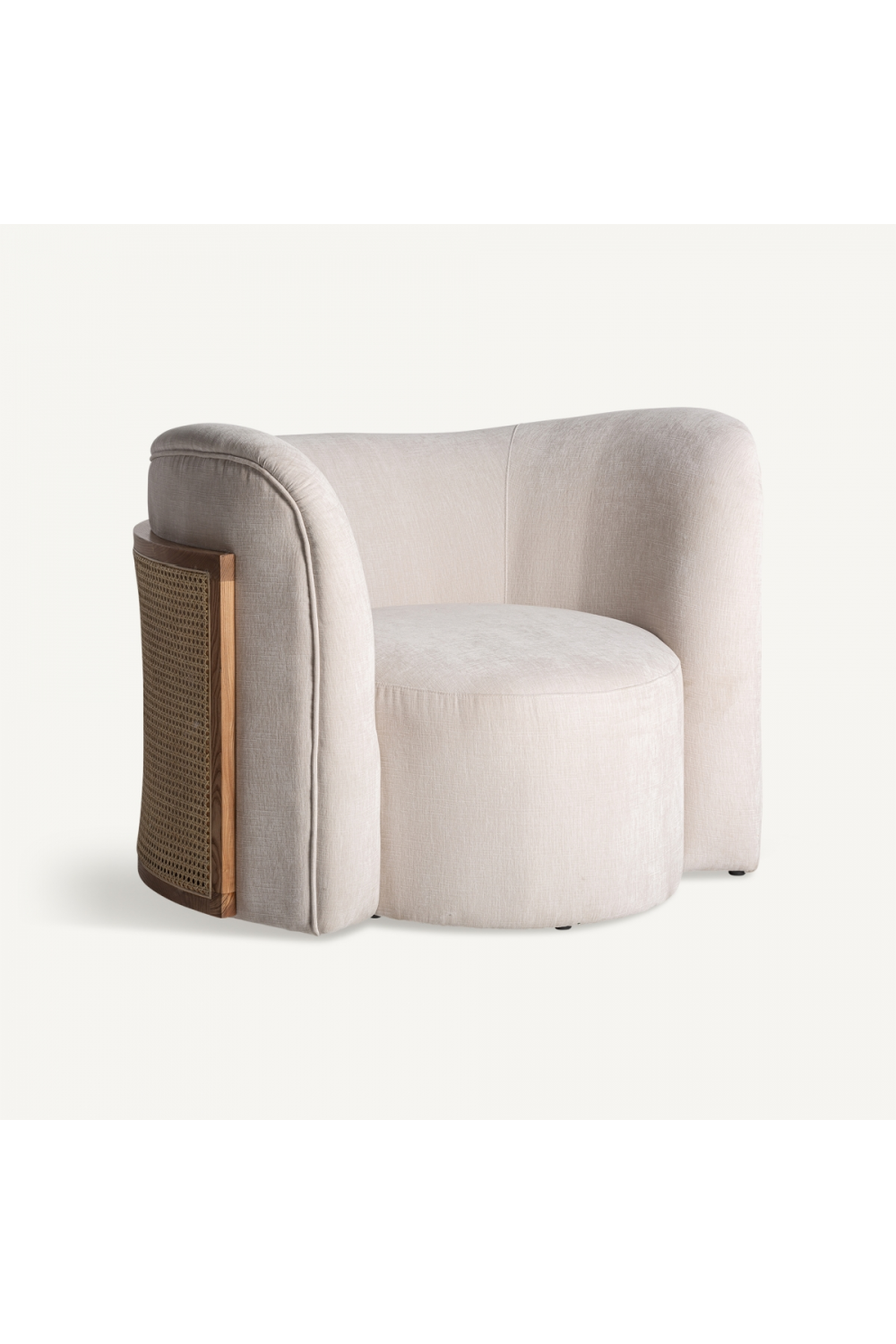 Rattan White Upholstered Armchair | Vical Home Nyul | Oroatrade.com