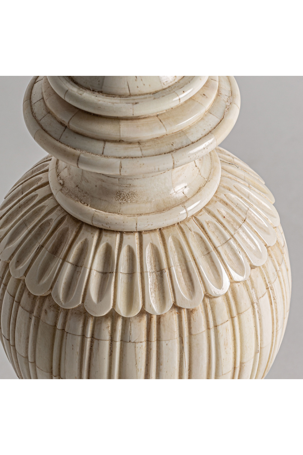 Ivory Colored Colonial Vase | Vical Home Jarek | Oroa.com