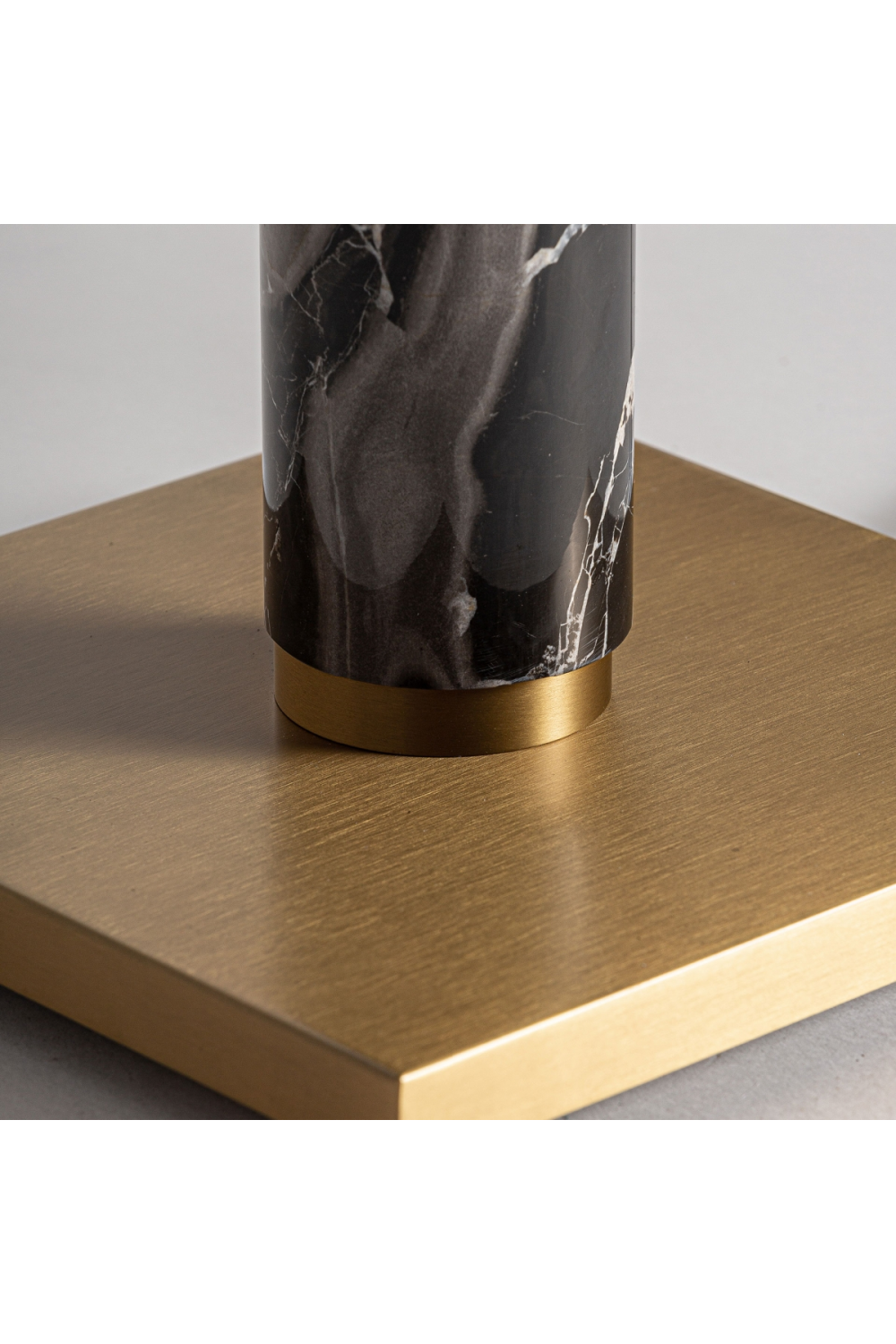   White Shade Floor Lamp | Oroa.com