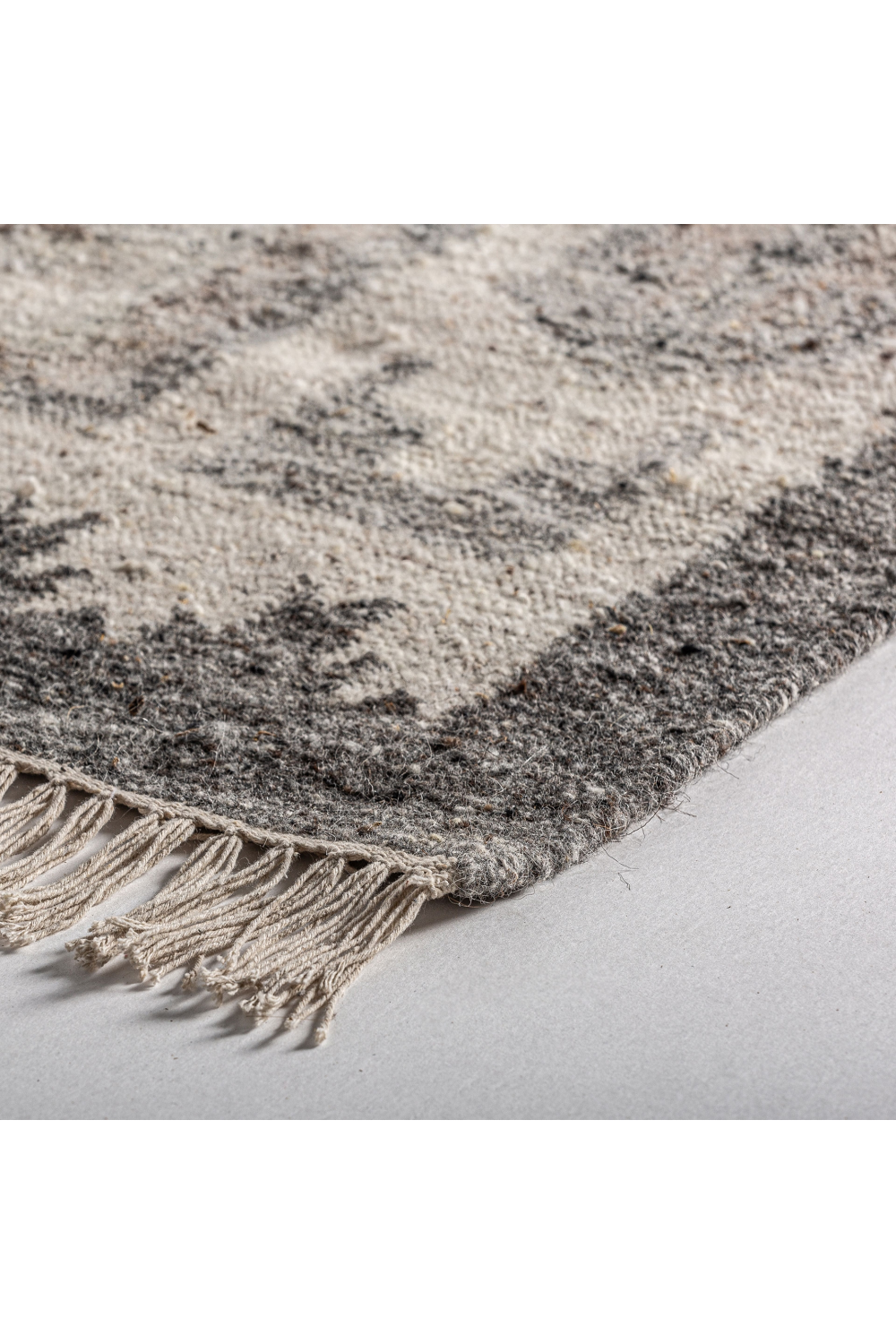 Gray Wool Fringed Rug 10' x 6'6" | Vical Home Kiara | Oroatrade.com