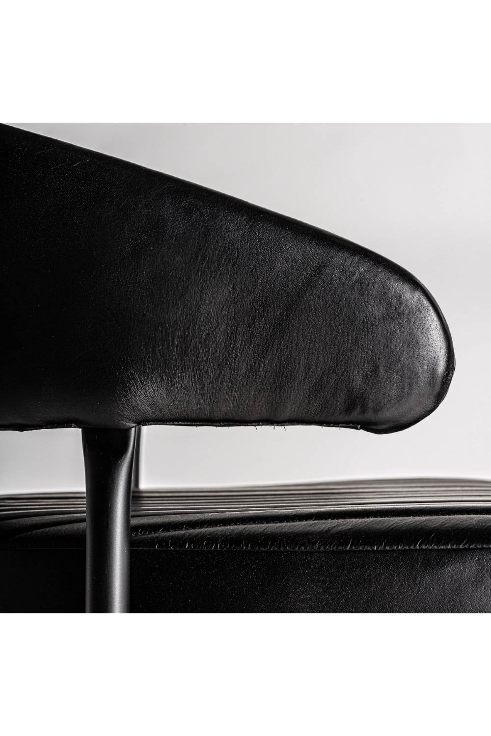 Black Leather Accent Chair | Vical Home Jarpen | Oroatrade.com