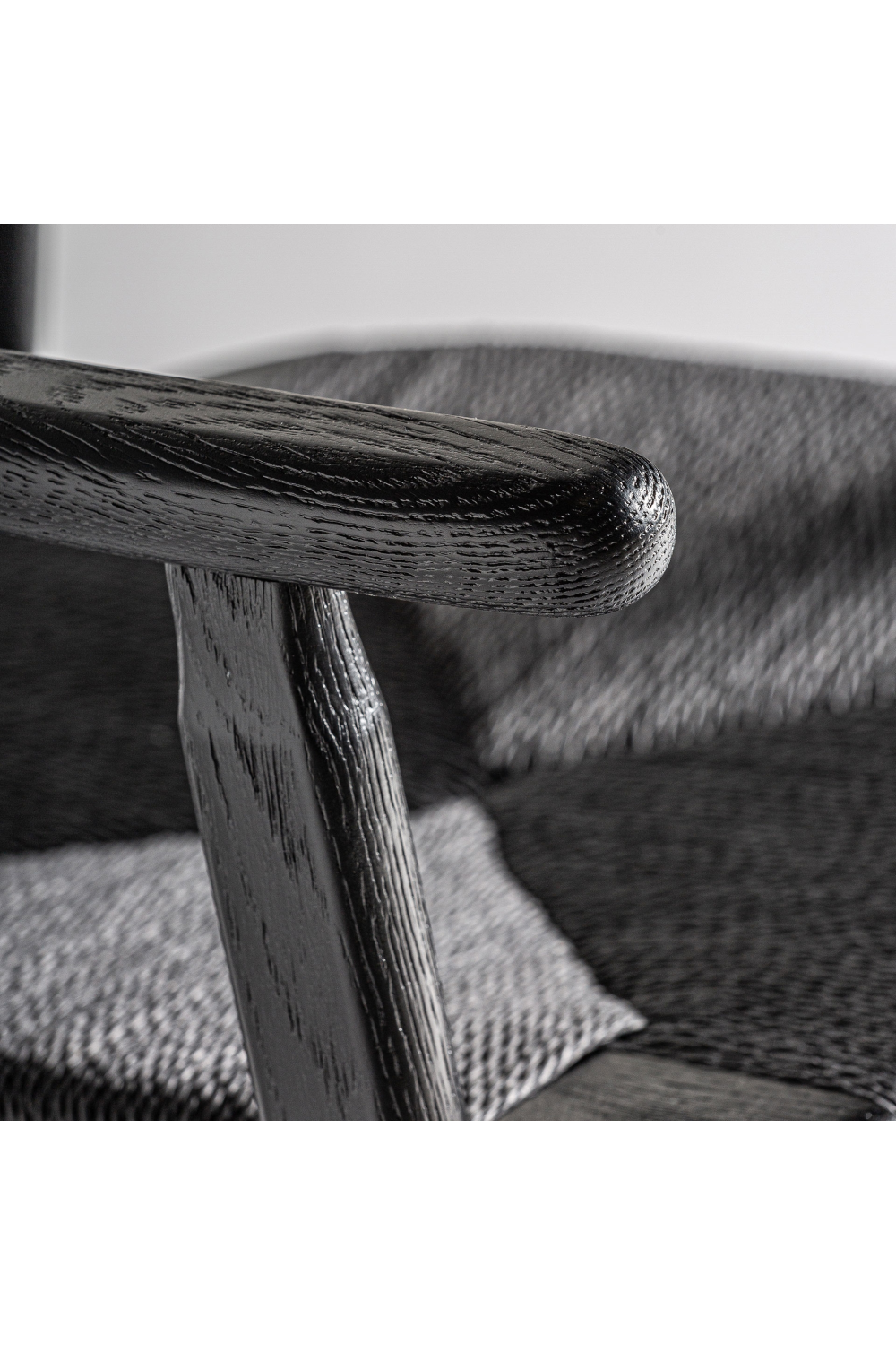 Black Oak Accent Chair | Vical Home Tasque | Oroa.com