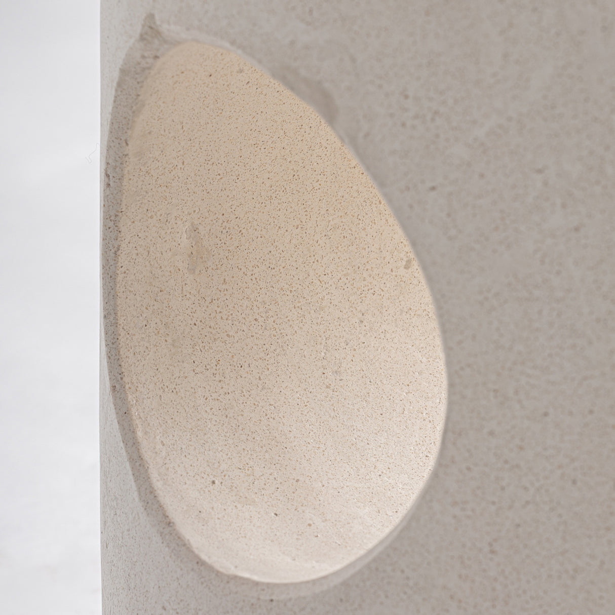   White Terrazzo Cylindrical Side Table | Oroa.com