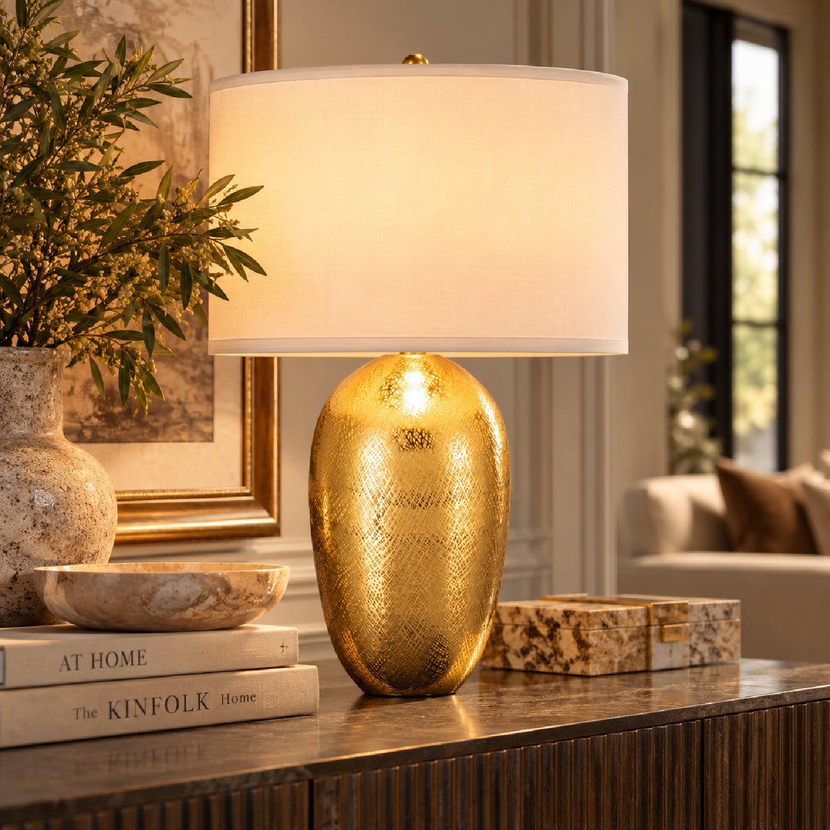 Gold Aluminum Sheet Table Lamp | OROA