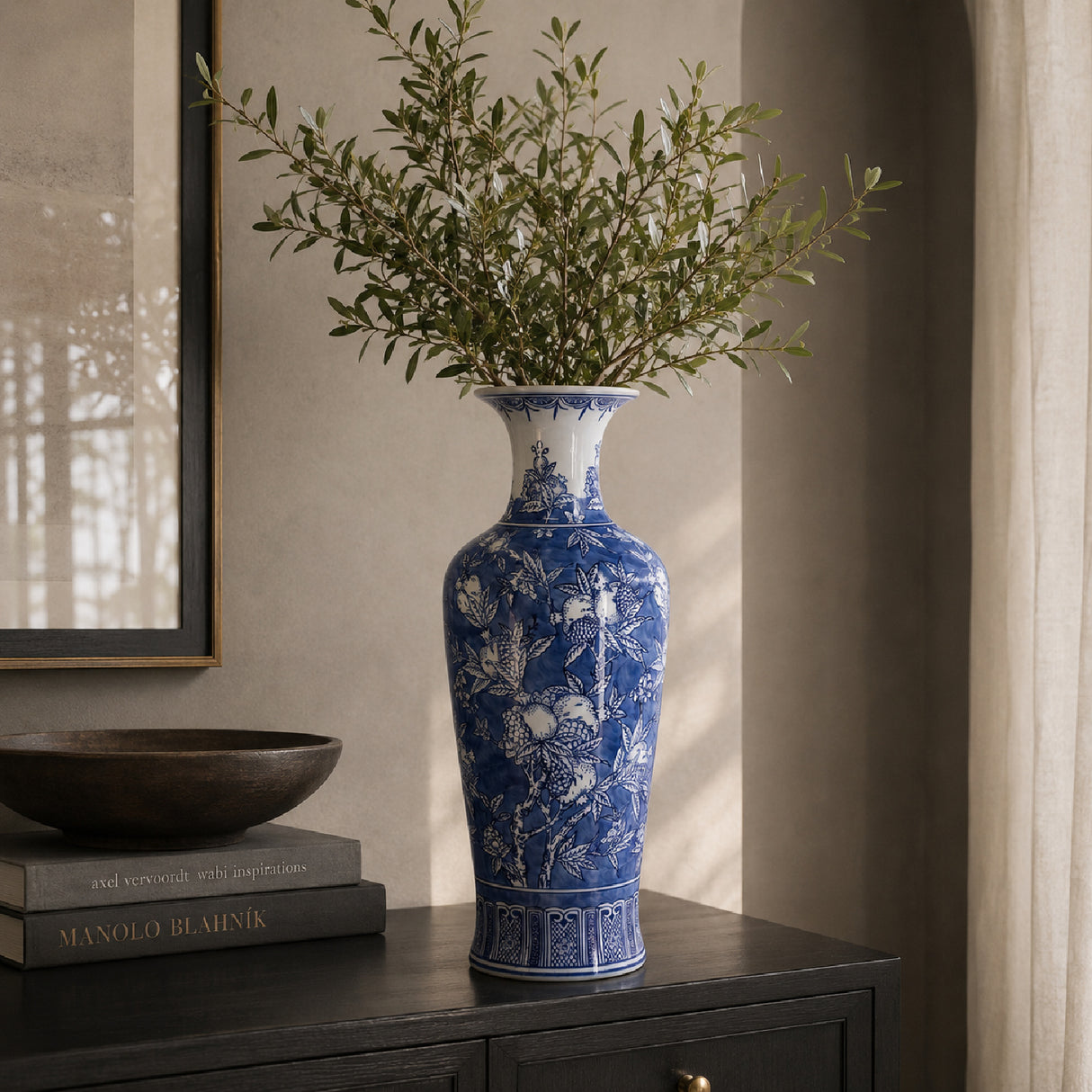 Modern European furniture - Blue and White Chinoiserie Porcelain Vase - www.oroa.com