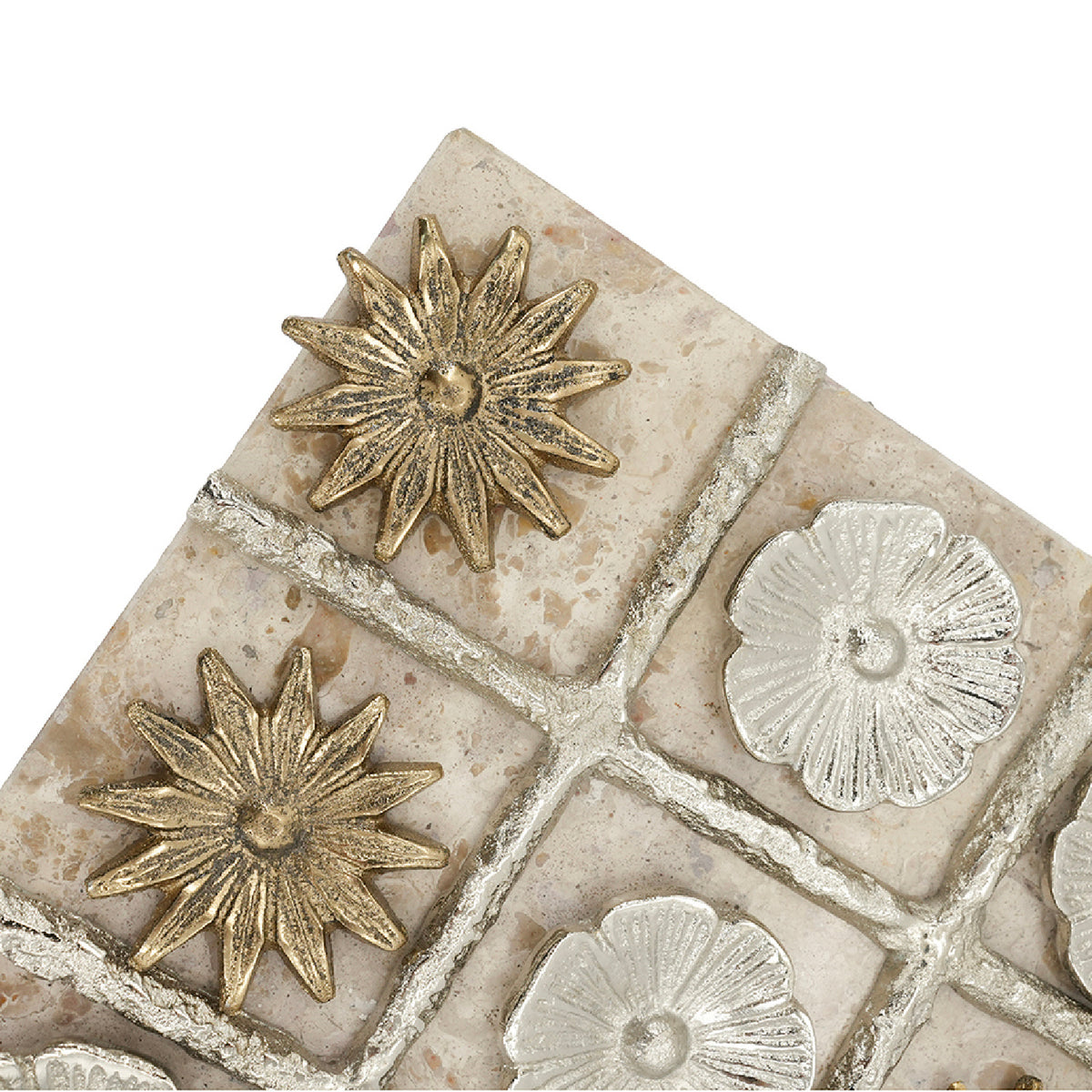 Floral Tic Tac Toe Decor Accent | OROA