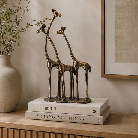 Bronze Giraffe Sculpture | OROA