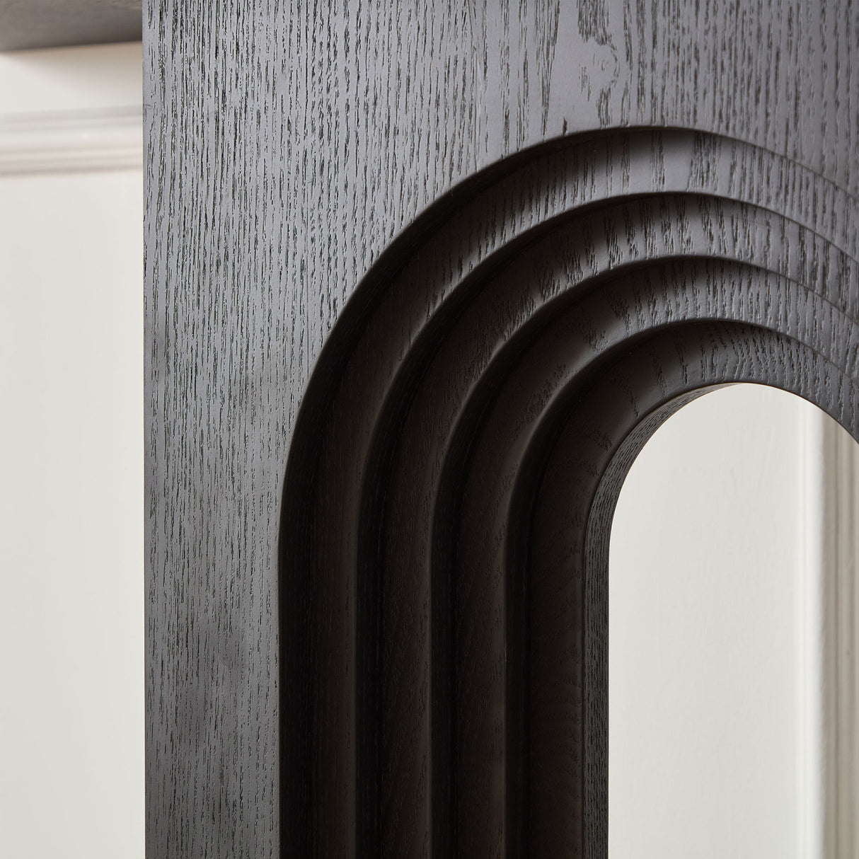 Black Loopback Console Table | OROA