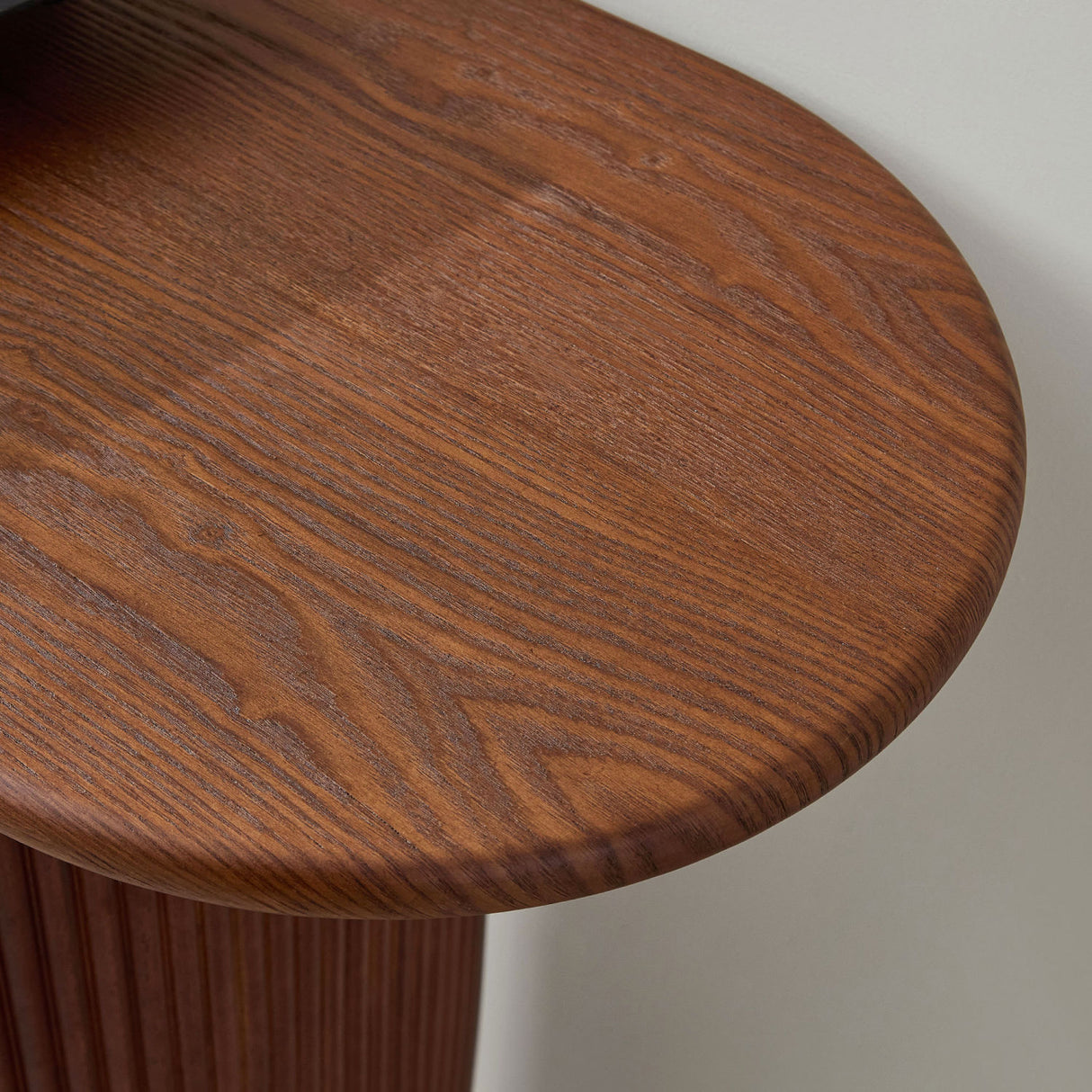 Brown Modern Oval Console Table | OROA