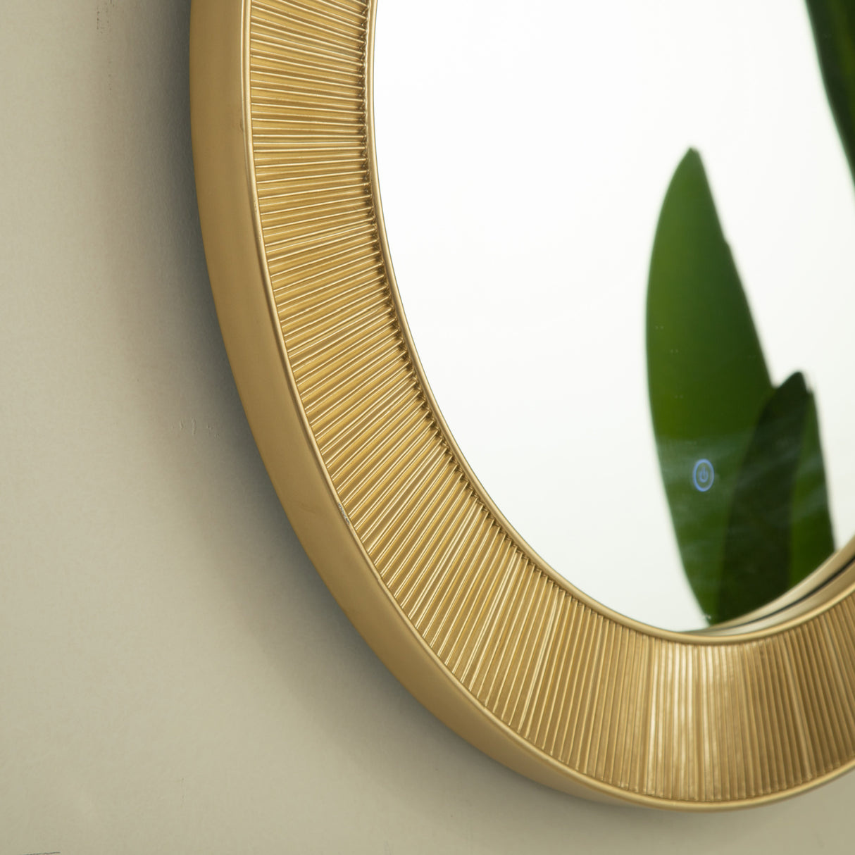 31'' Cyclis Gold Frame Mirror | OROA