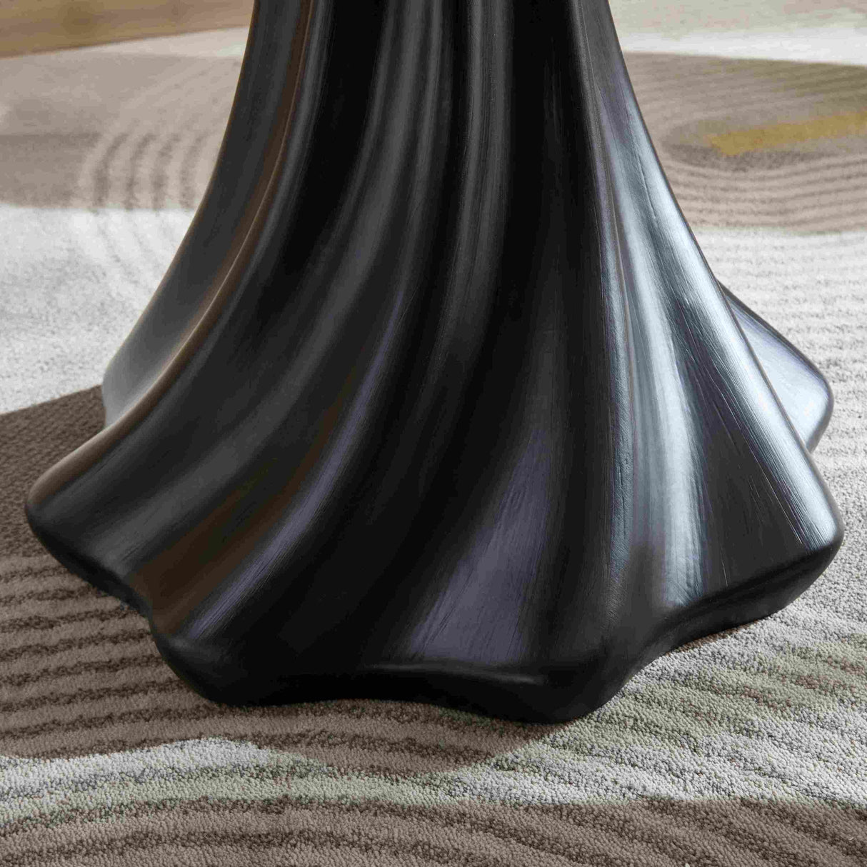 Black Sculptural Petal Dining Table | OROA