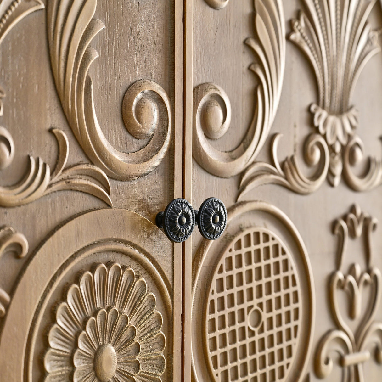 Arched Floral Carved Accent Sideboard Cabinet | OROA