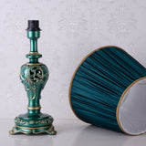 Vintage Farmhouse Table Lamp | OROA