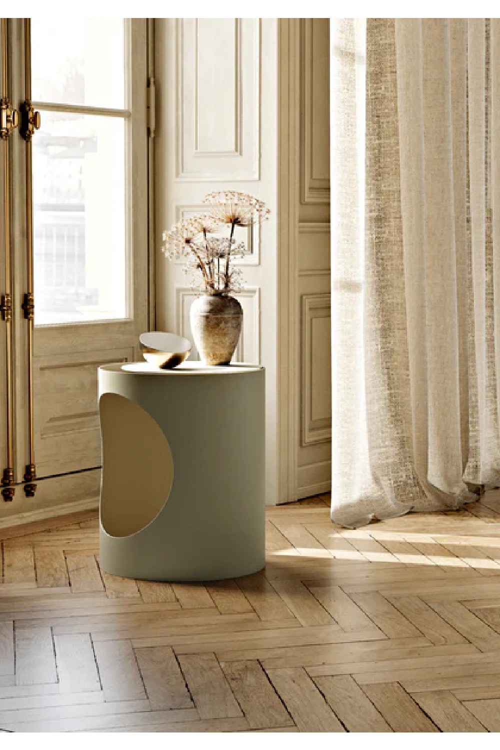 Cylindrical Metal Side Table | WOUD Tabl | OROA.com