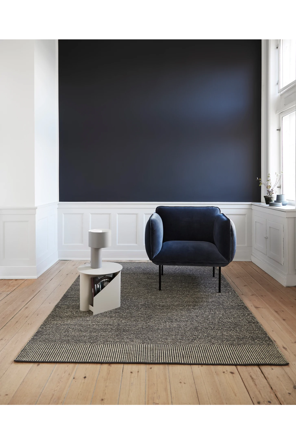 Gray Woven Area Rug | WOUD Rombo | OROA.com