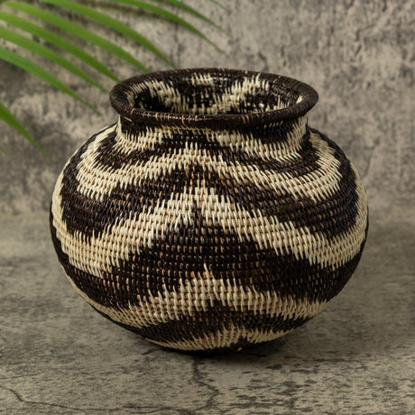 Black And White Swirling Ocean Waves Jungle Rainforest Basket