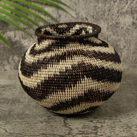 Black And White Swirling Ocean Waves Jungle Rainforest Basket