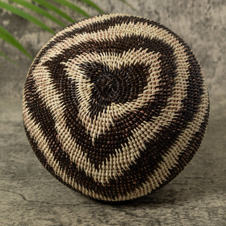 Black And White Swirling Ocean Waves Jungle Rainforest Basket