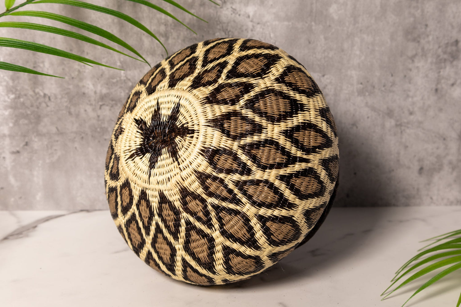 Diamond Netting Rainforest Basket