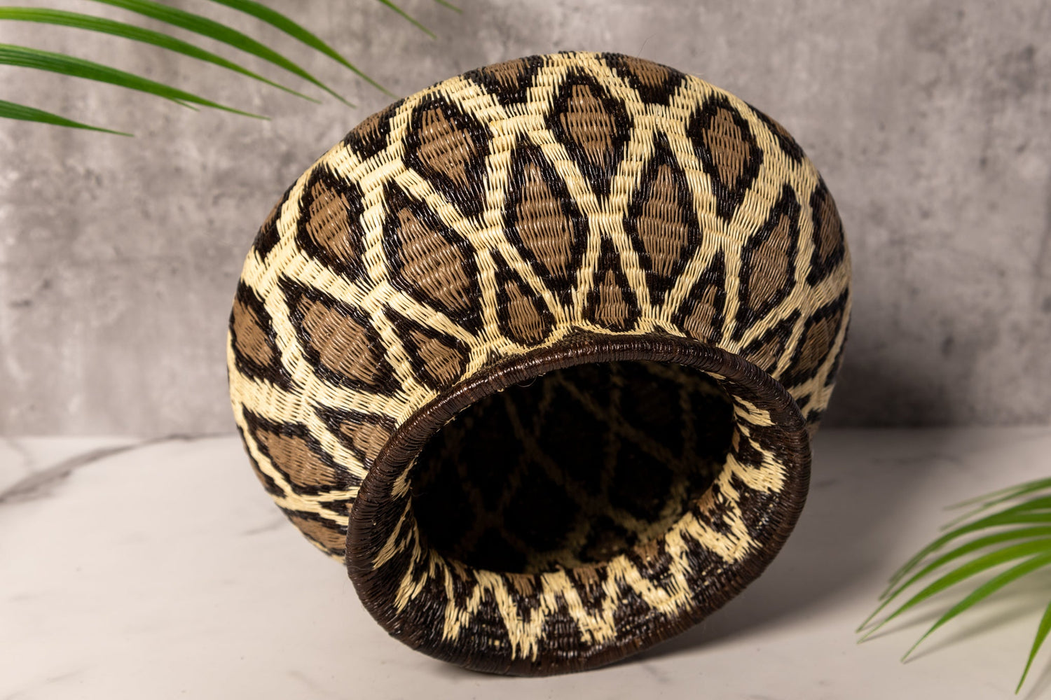 Diamond Netting Rainforest Basket
