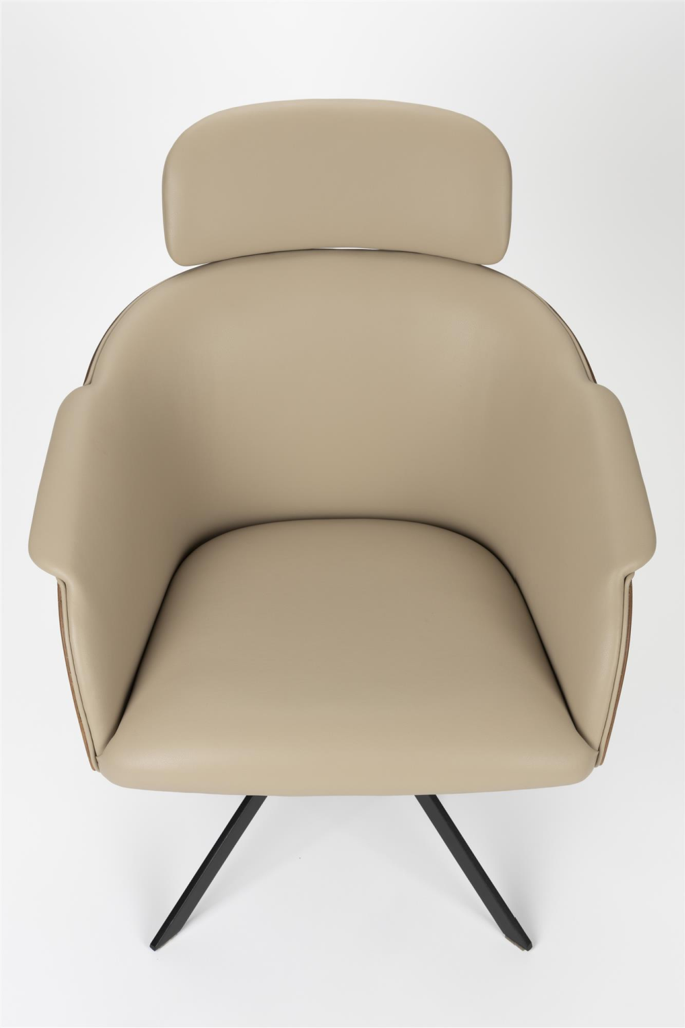 Beige Leather Lounge Chair | Zuiver Frie | OROA.com