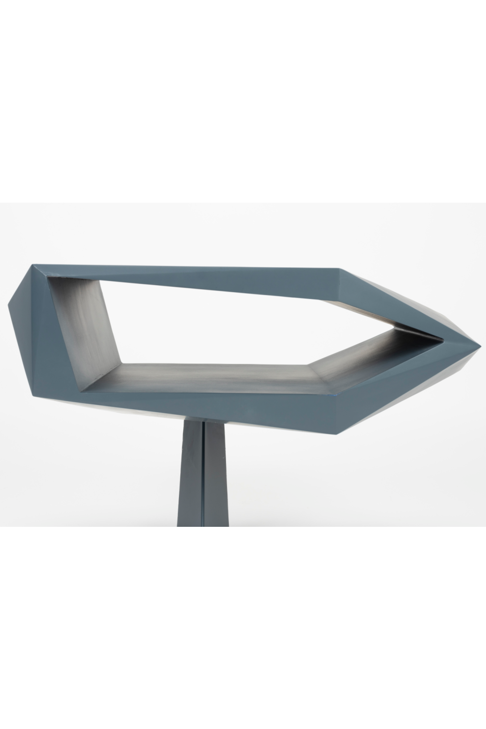 Modern Geometrical Side Table | Zuiver North | OROA.com