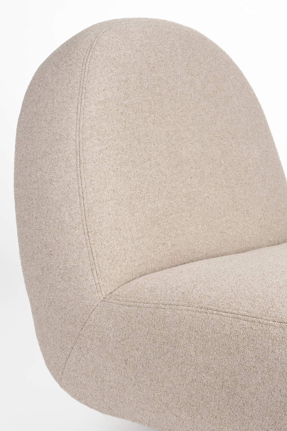 Arched Back Swivel Lounge Chair | Zuiver Eden | OROA.com