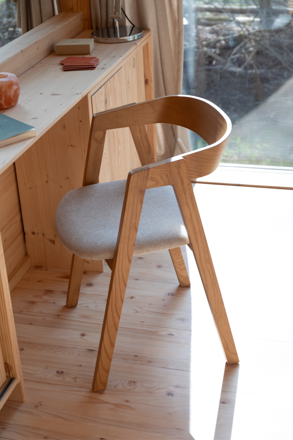 Solid Ash Dining Chair (2) | Zuiver Mads | OROA.com
