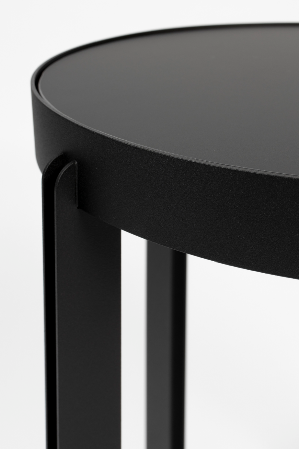 Crossed-Base Side Table | Zuiver Centre | OROA.com