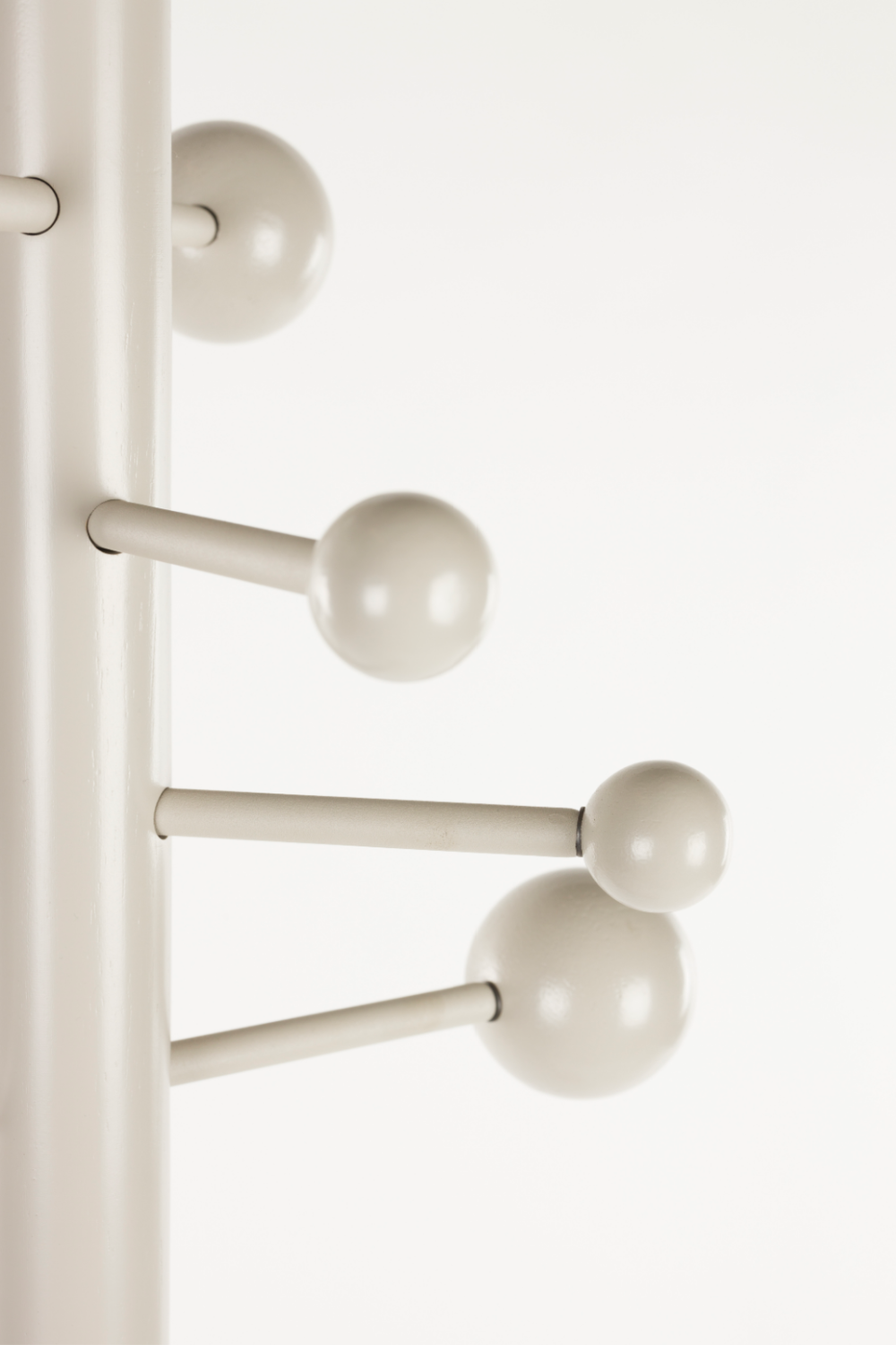 Rubber Wood Coat Rack | Zuiver Jason | Oroa.com