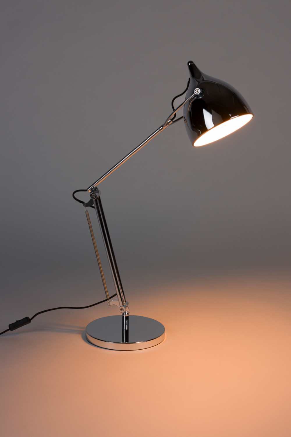 Adjustable Metal Desk Lamp | Zuiver Reader | Oroa.com