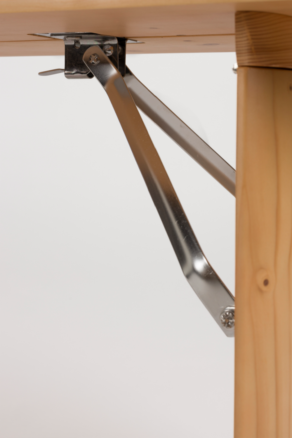 Foldable Outdoor Bench | Zuiver Avenue | OROA.com