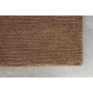   Minimalist Earthy-Toned Carpet 5' x 7' | Oroa.com