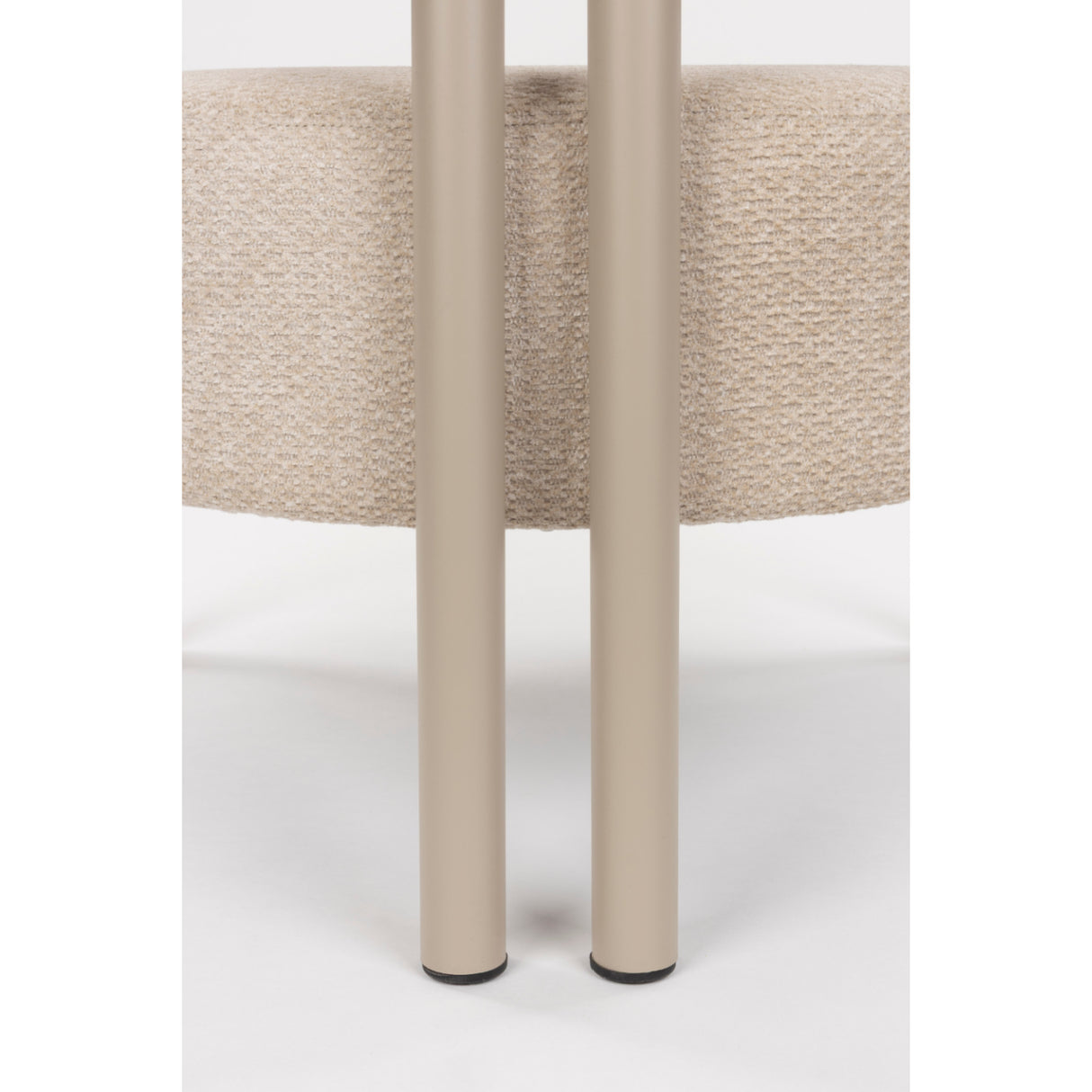 Curved Back Lounge Chair | Zuiver Heels | Oroa.com