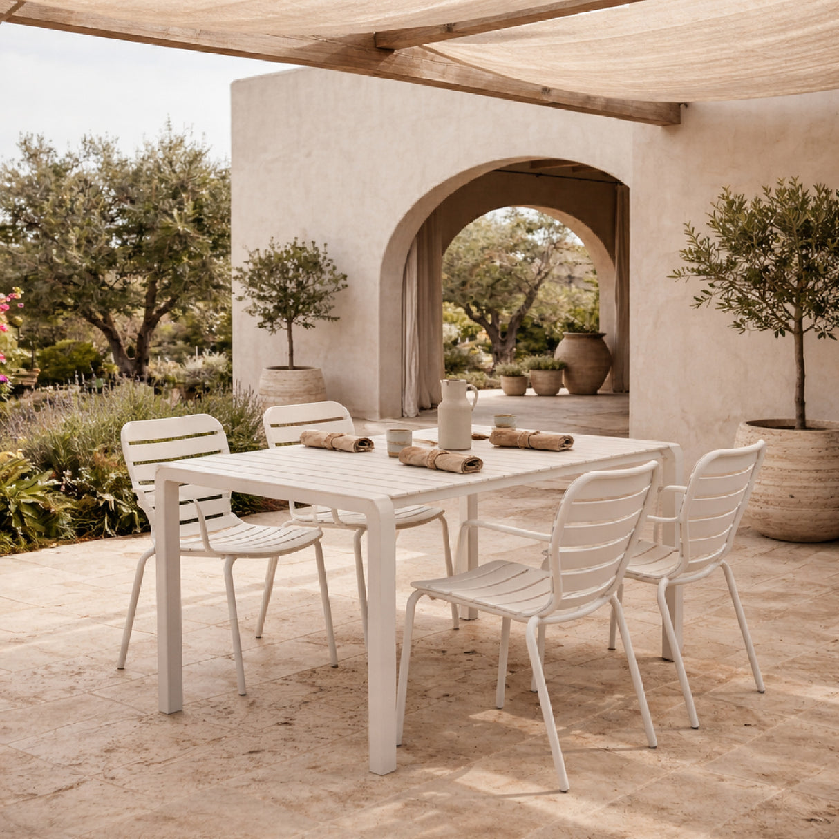   Aluminum Outdoor Garden Table & Armchair Set (4) | Oroa.com
