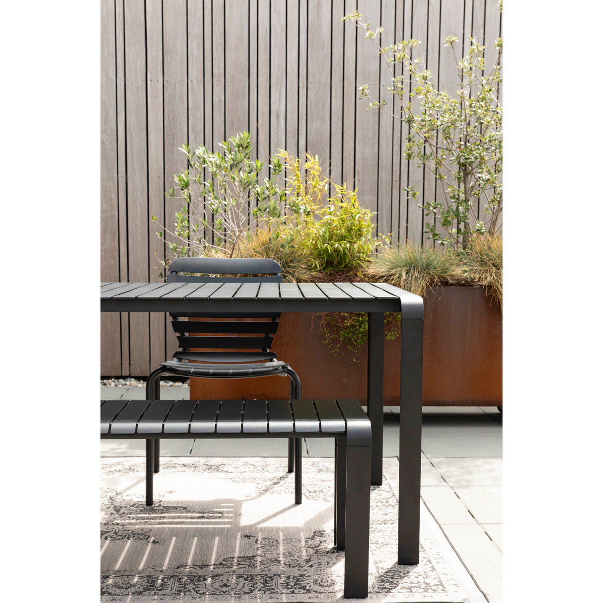   Aluminum Outdoor Garden Table & Chair Set | Oroa.com