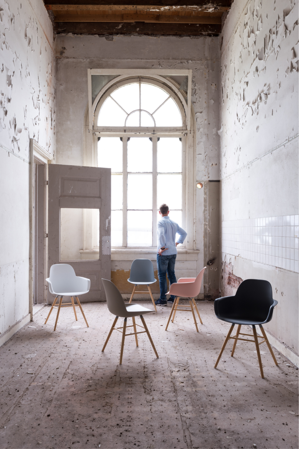 Shell Dining Chairs (2) | Zuiver Albert Kuip | Oroa.com